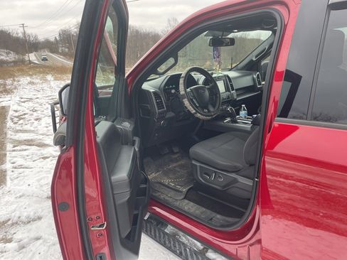 Used 2018 Ford F150 XLT w/ Equipment Group 302A Luxury image 9