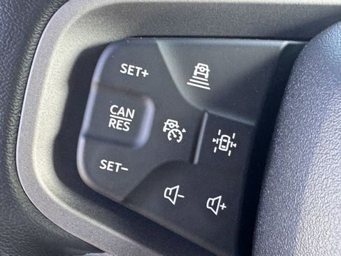 New 2025 Ford Bronco Badlands image 18