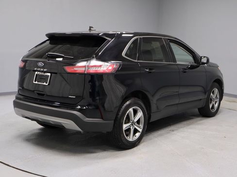 Certified 2024 Ford Edge SEL w/ Convenience Package AWD/4WD image 11