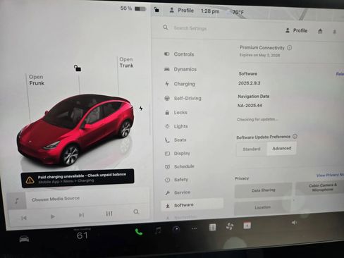 Used 2024 Tesla Model Y Long Range AWD/4WD image 17