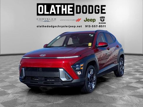 Used 2025 Hyundai Kona SEL image 1