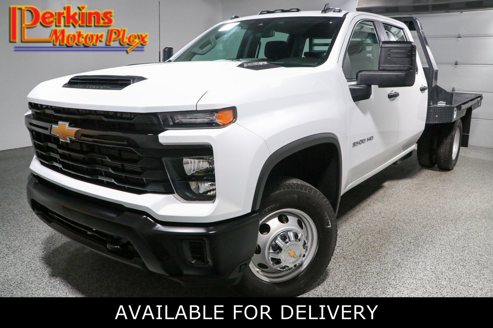 Used 2025 Chevrolet Silverado 3500 W/T AWD/4WD image 1