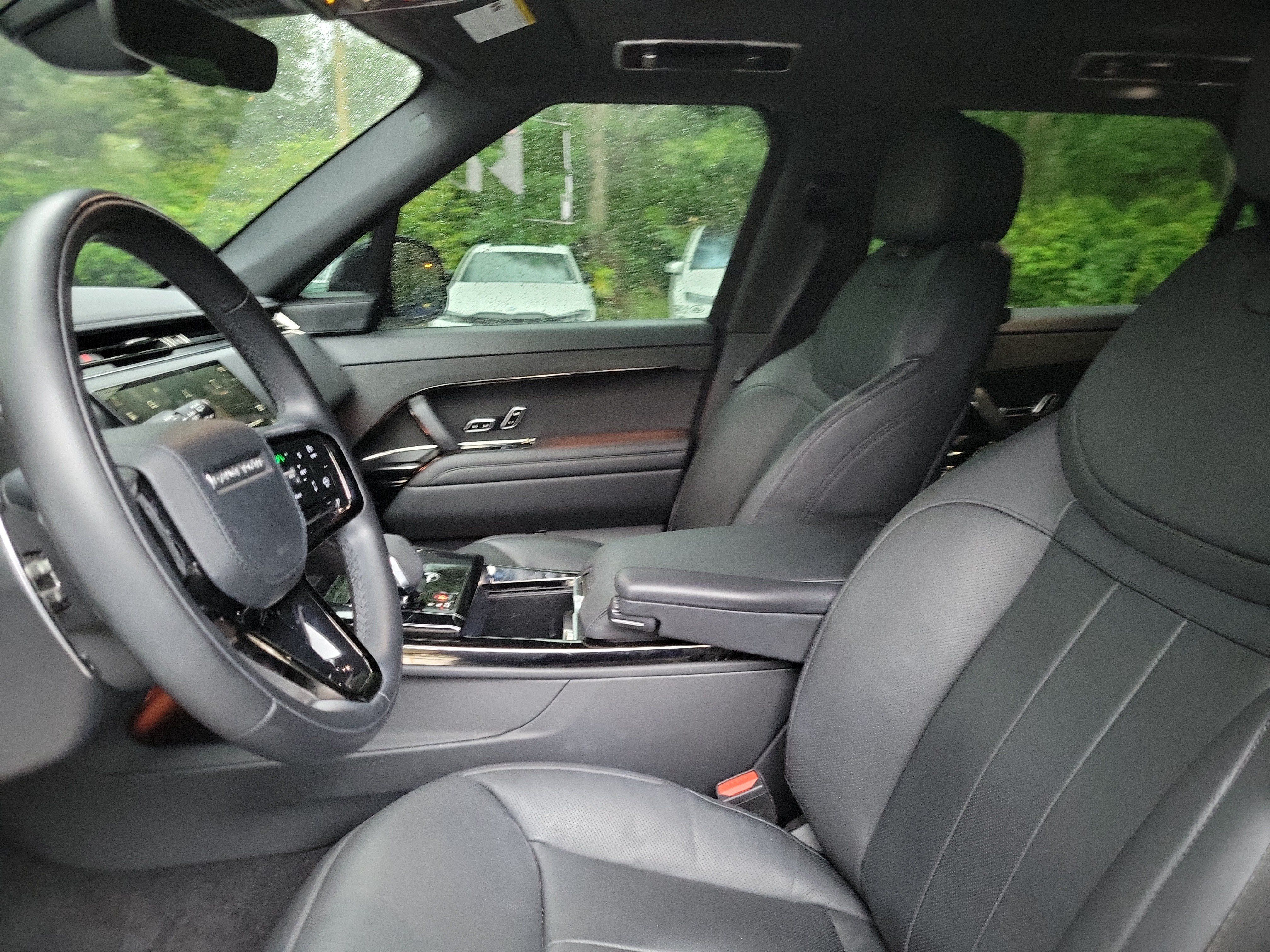Used 2024 Land Rover Range Rover Sport Dynamic SE AWD/4WD image 12