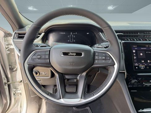 New 2026 Jeep Grand Cherokee L 4WD image 18