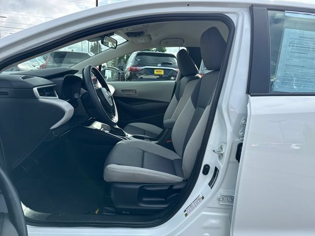 Used 2023 Toyota Corolla LE FWD image 13