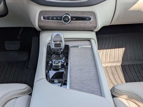 Used 2023 Volvo XC90 B6 Ultimate w/ Protection Package Premier AWD/4WD image 20