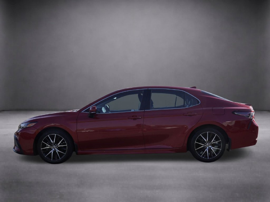 Used 2024 Toyota Camry SE FWD image 8
