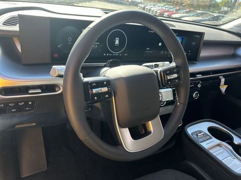 New 2026 Hyundai Ioniq 9 SE image 24