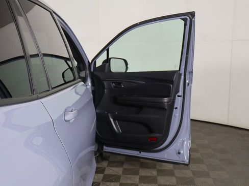 Used 2025 Honda Passport EX-L image 20