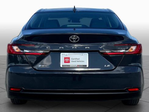 Used 2026 Toyota Camry LE image 5