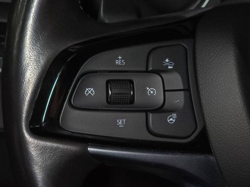 Used 2022 Buick Enclave Essence w/ Experience Buick Package image 26