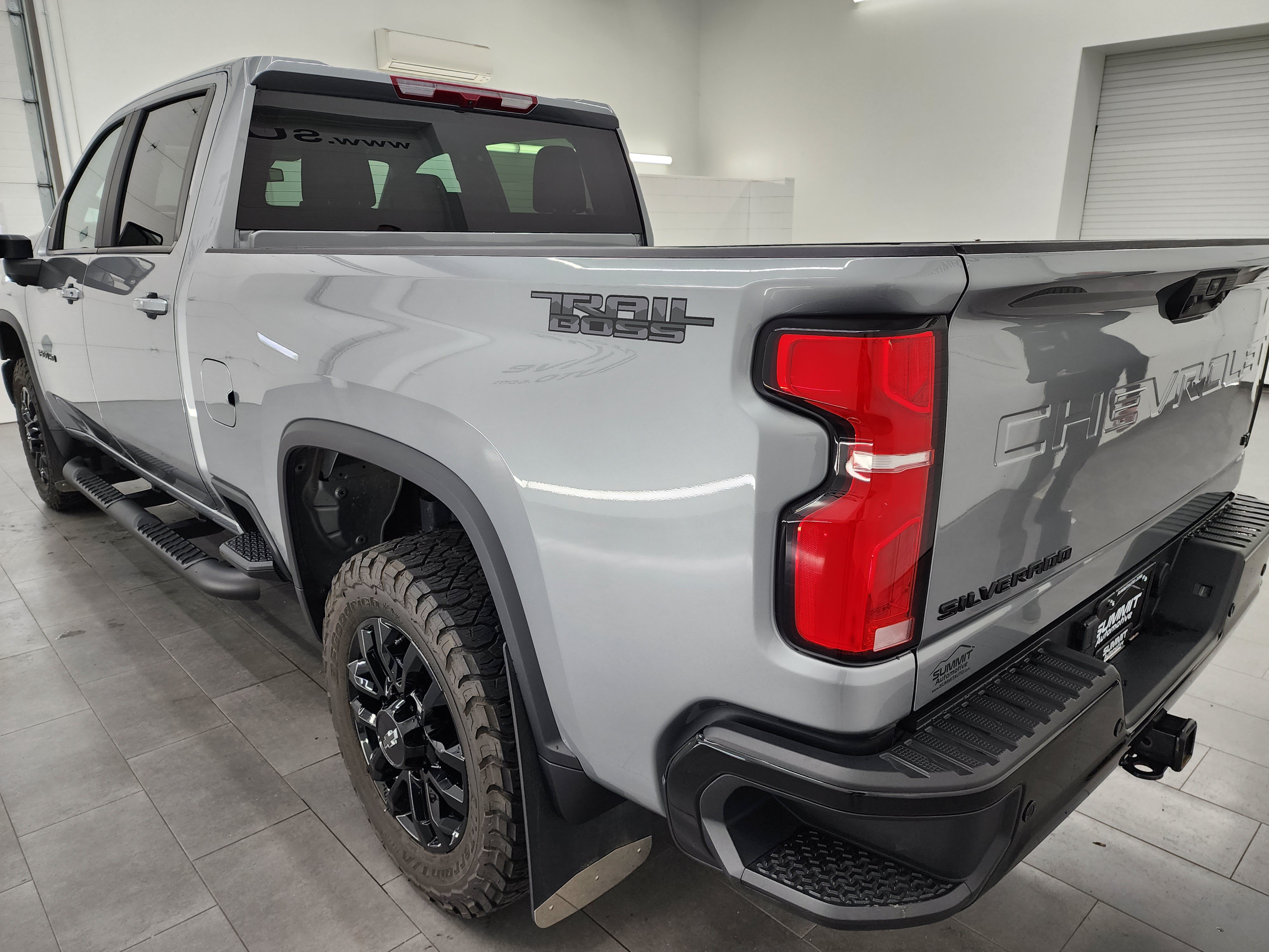 Used 2025 Chevrolet Silverado 3500 LT w/ Trail Boss Package AWD/4WD image 6