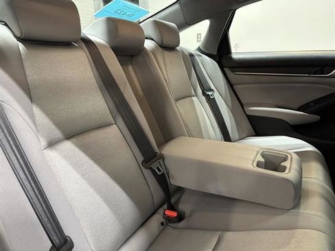 Used 2018 Honda Accord EX image 25