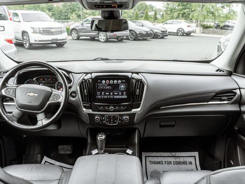 Used 2018 Chevrolet Traverse LT AWD/4WD image 8