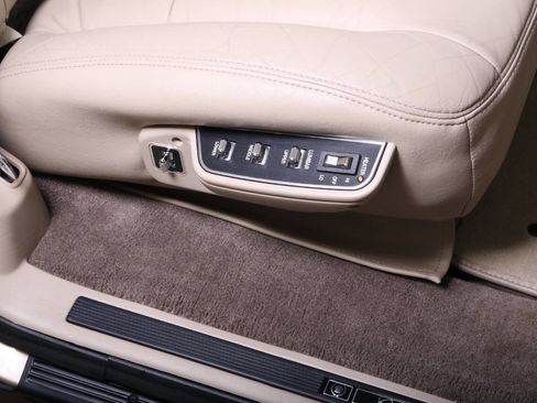 Used 1994 Cadillac Fleetwood Brougham RWD image 80