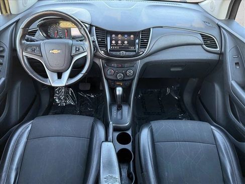 Used 2020 Chevrolet Trax LT w/ Redline Edition image 14