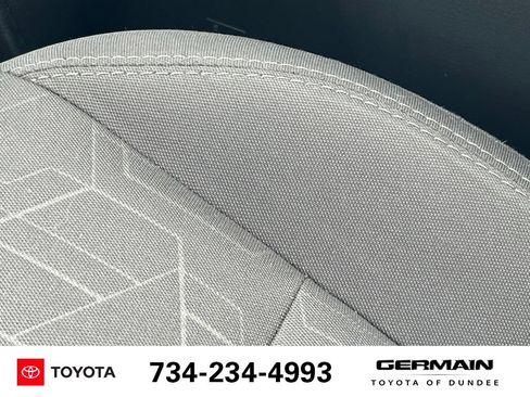 Used 2018 Toyota Tacoma TRD Sport AWD/4WD image 30