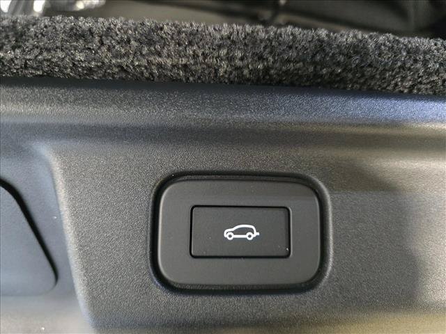 New 2026 Land Rover Range Rover Long Wheelbase SE AWD/4WD image 14