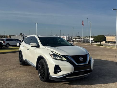 Used 2019 Nissan Murano Platinum w/ Cargo Package FWD image 2