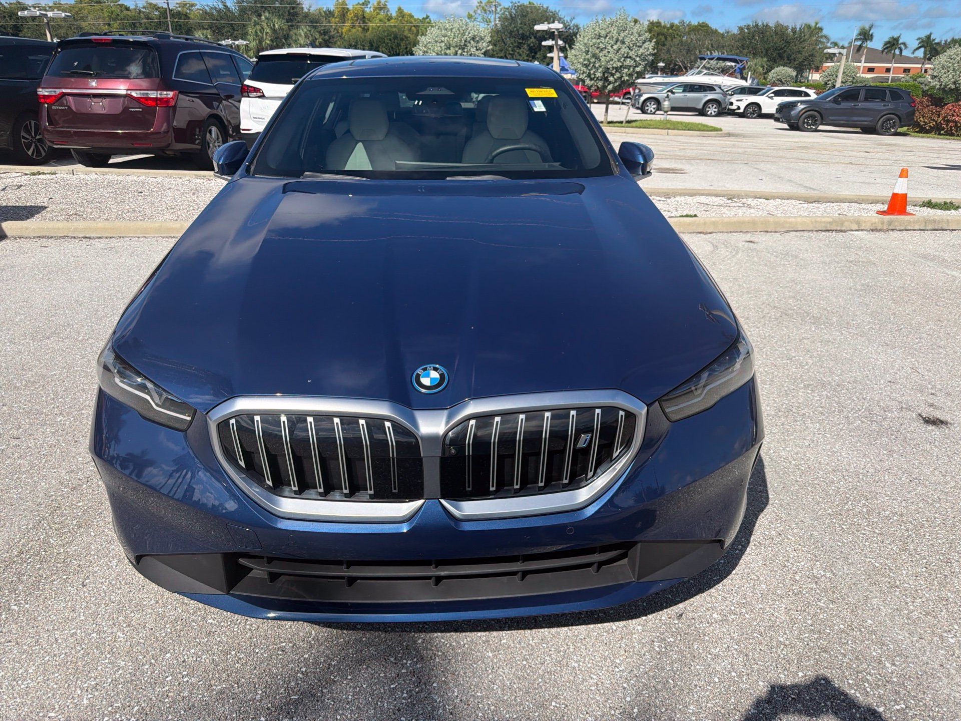 Used 2024 BMW i5 eDrive40i w/ Premium Package RWD image 4