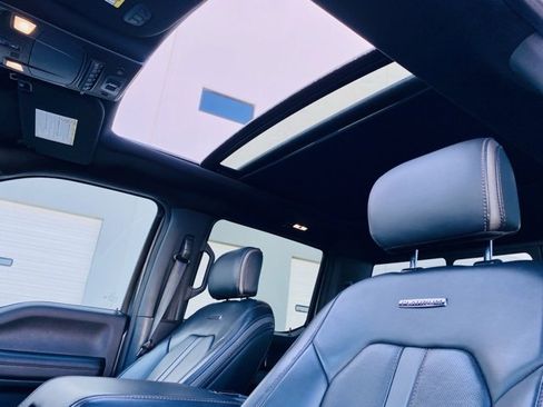 Used 2022 Ford F250 Platinum w/ FX4 Off-Road Package image 13