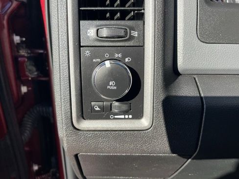 Used 2018 RAM 1500 Express image 6