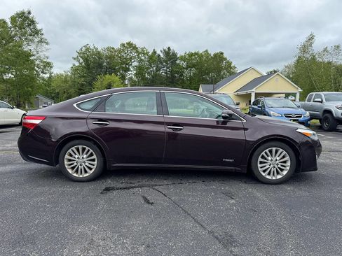 Used 2015 Toyota Avalon Limited w/ Technology Package FWD image 11