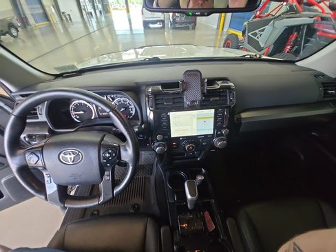 Used 2024 Toyota 4Runner TRD Off-Road Premium w/ Off Road Premium Plus Package AWD/4WD image 21