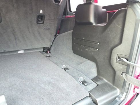 Used 2024 Jeep Wrangler Unlimited Rubicon image 48