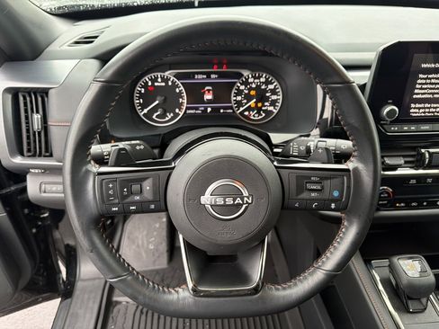 Used 2023 Nissan Pathfinder Rock Creek image 18