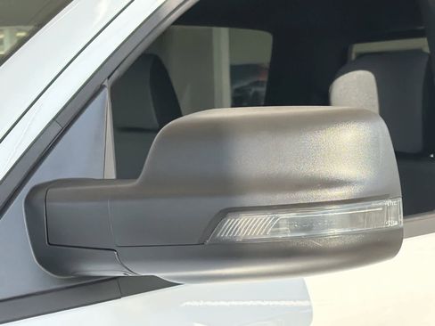 New 2026 RAM 1500 4x4 Crew Cab image 12