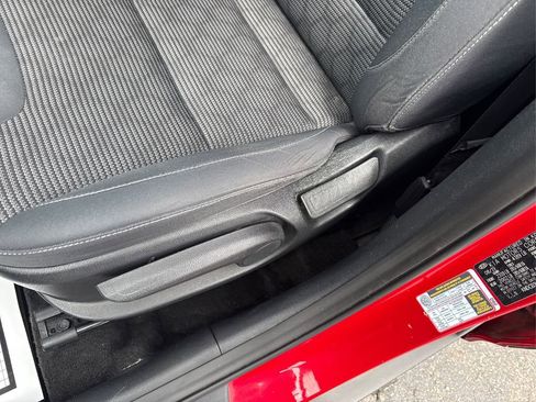 Used 2019 Kia Niro LX FWD image 22