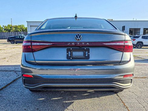 Used 2025 Volkswagen Jetta S FWD image 5