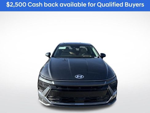 New 2026 Hyundai Sonata Limited FWD image 2