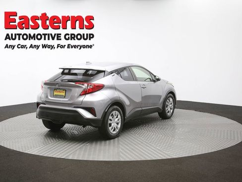 Used 2020 Toyota C-HR LE image 37