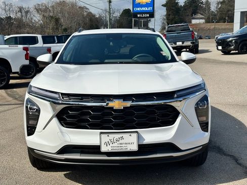New 2026 Chevrolet Trax LT image 6