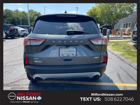 Used 2020 Ford Escape SE AWD/4WD image 4
