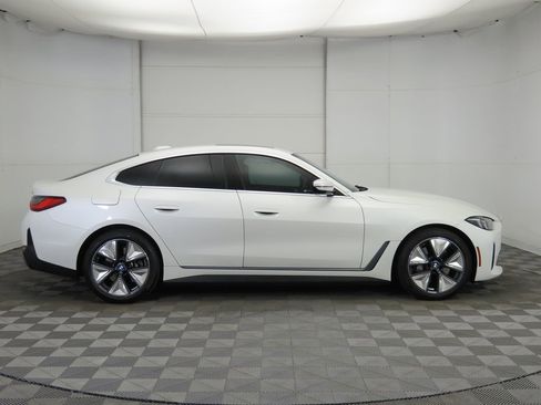 Certified 2025 BMW i4 eDrive40 w/ Premium Package image 4