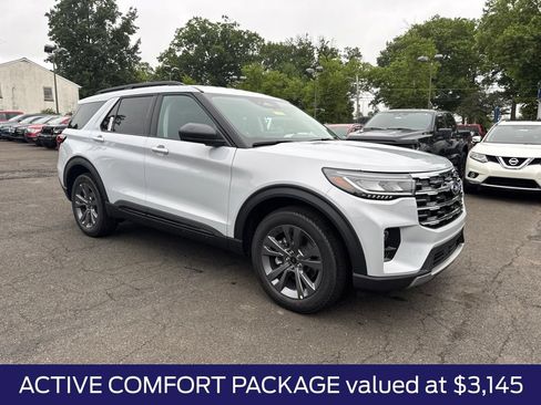 New 2026 Ford Explorer Active w/ Active Comfort Package AWD/4WD image 2