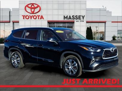 Used 2024 Toyota Highlander XLE