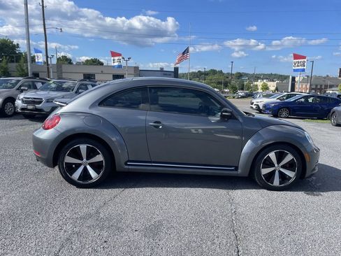 Used 2012 Volkswagen Beetle Turbo FWD image 4