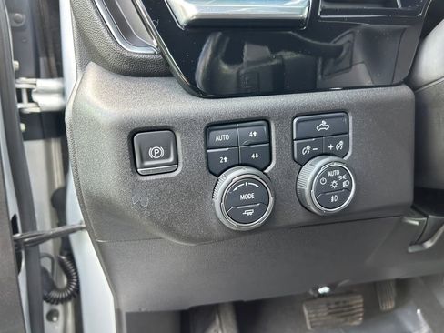 Used 2022 Chevrolet Silverado 1500 RST image 21