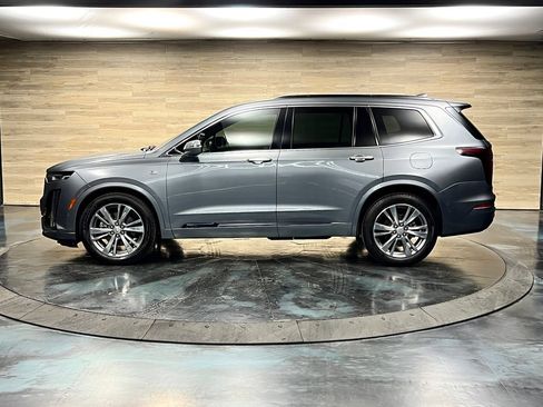 Used 2025 Cadillac XT6 Premium Luxury FWD image 22