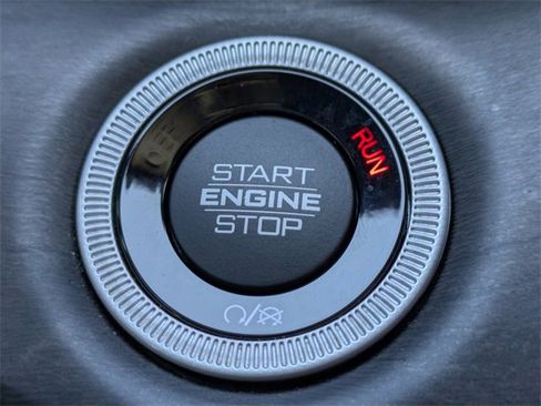 Used 2023 Jeep Grand Cherokee L Limited image 34