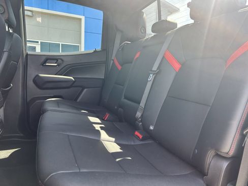 Used 2023 Chevrolet Colorado Z71 w/ Z71 Convenience Package 2 image 13