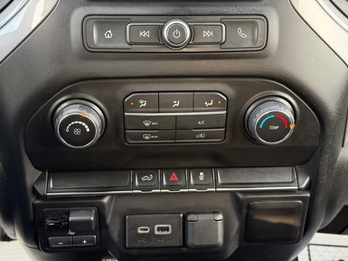 Used 2021 Chevrolet Silverado 2500 Custom image 27