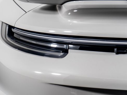Used 2022 Porsche 911 Turbo image 13