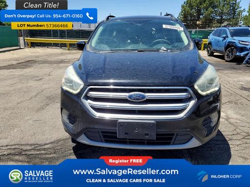 Used 2017 Ford Escape SE w/ Equipment Group 201A AWD/4WD image 7