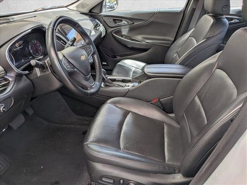 Used 2024 Chevrolet Malibu LT image 14