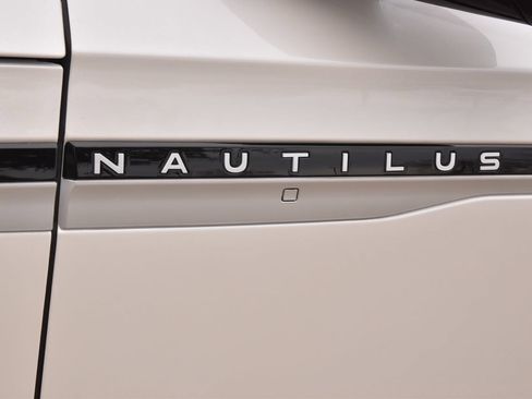 New 2026 Lincoln Nautilus Reserve image 43